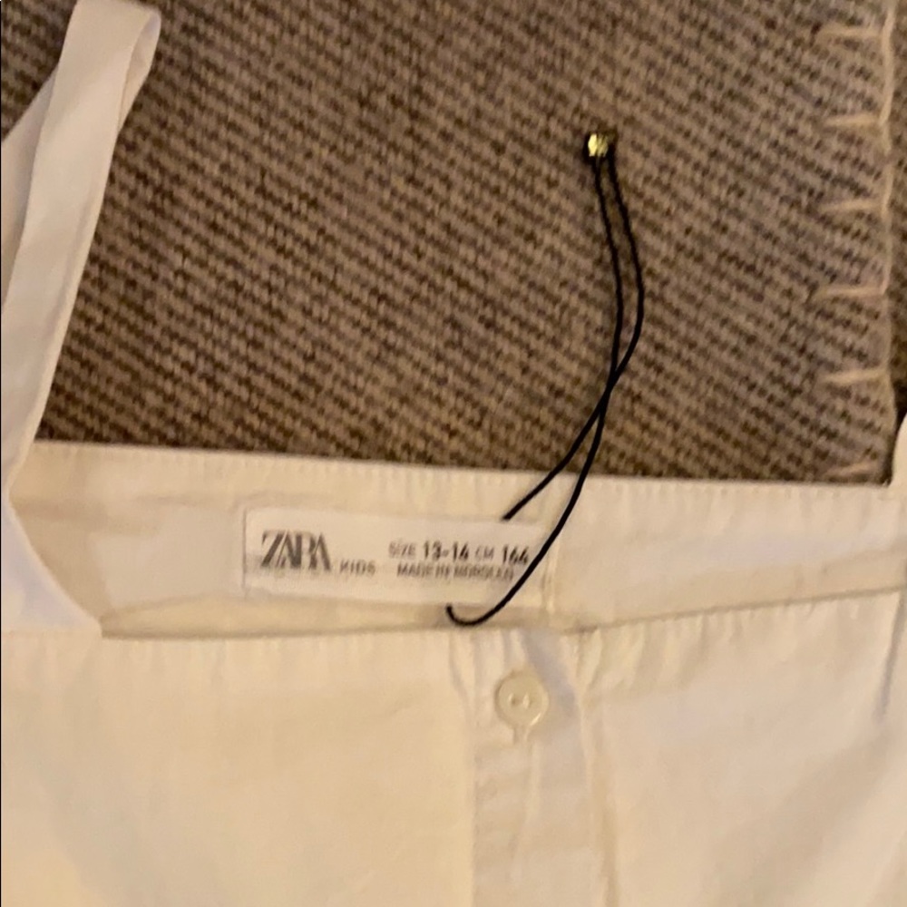 Top - Picture 2 of 3